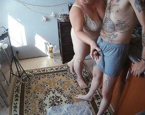 cumshot after manual stimulation of a member by a stepmother