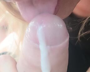 I hitchhiked and had to suck his cock as payment